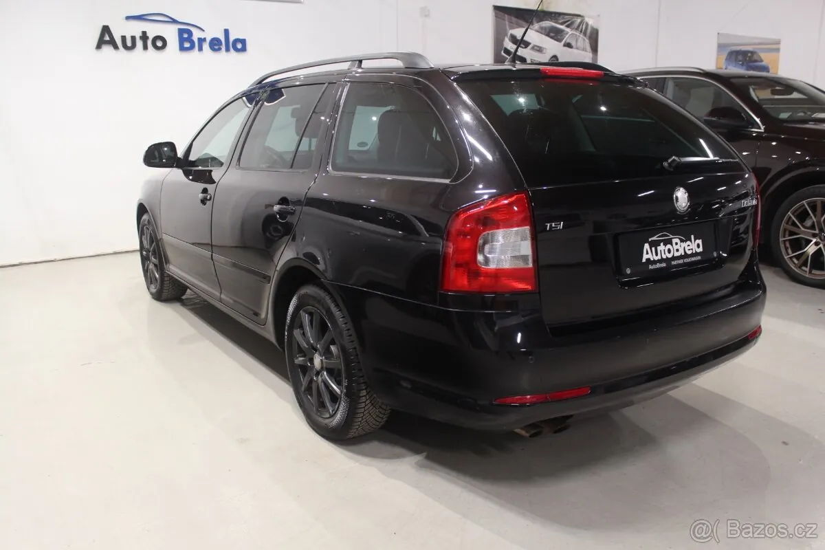 Skoda Octavia 2010 photo 5