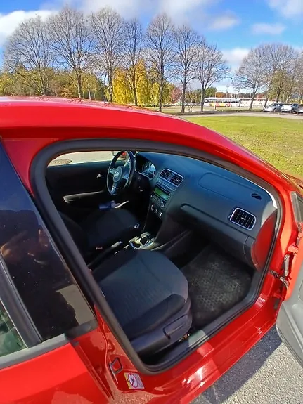 Volkswagen Polo 2012 photo 4
