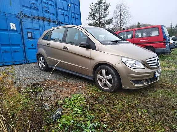 Mercedes-Benz B180 D 2006 photo 4