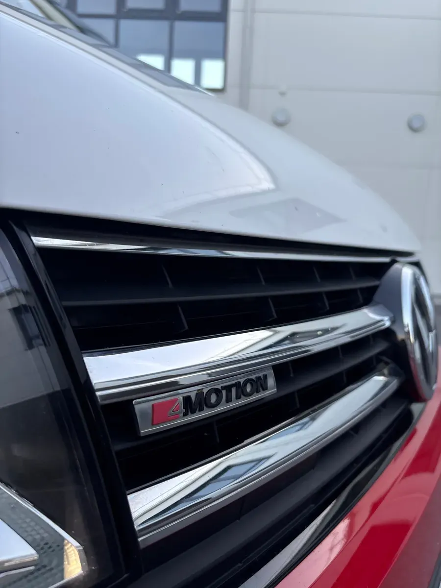 Volkswagen Multivan 2015 photo 3