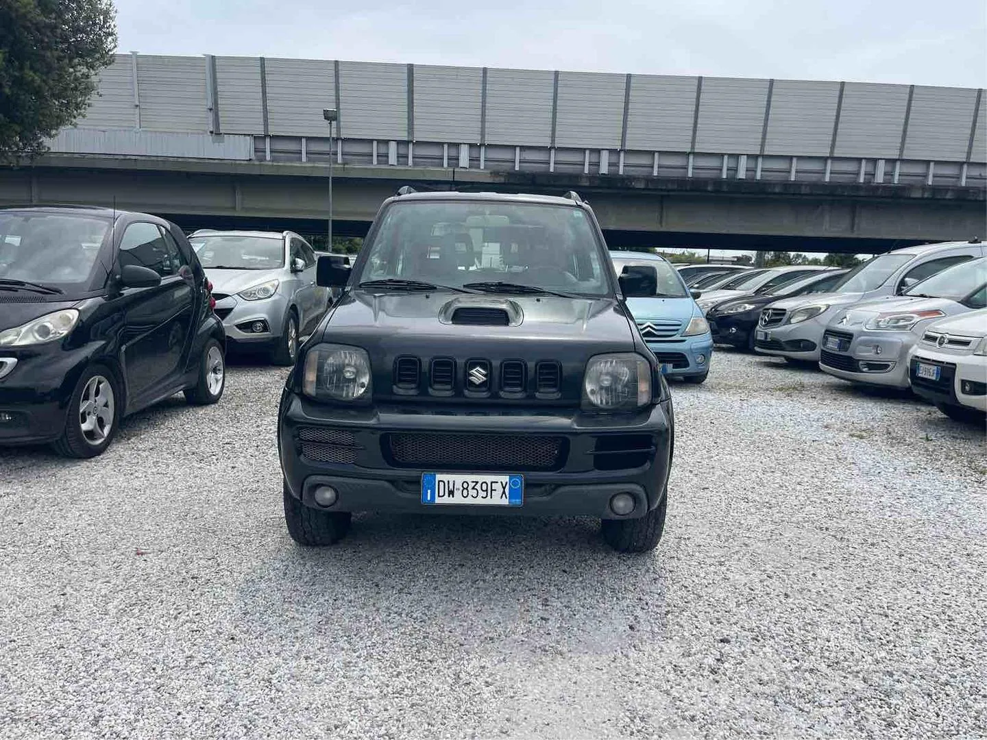 Suzuki Jimny 2009 photo 2