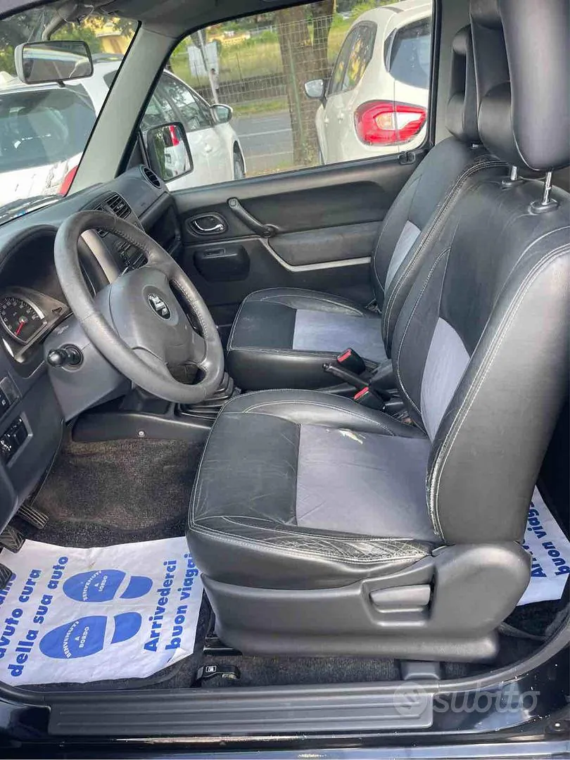 Suzuki Jimny 2009 photo 4