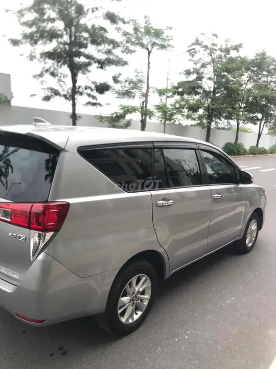 Toyota Innova 2017 photo 3
