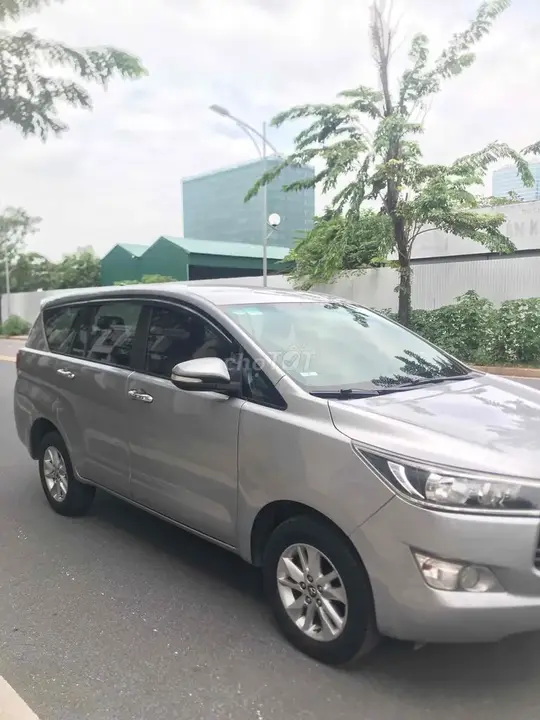 Toyota Innova 2017 photo 2