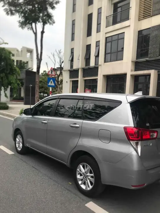 Toyota Innova 2017 photo 4