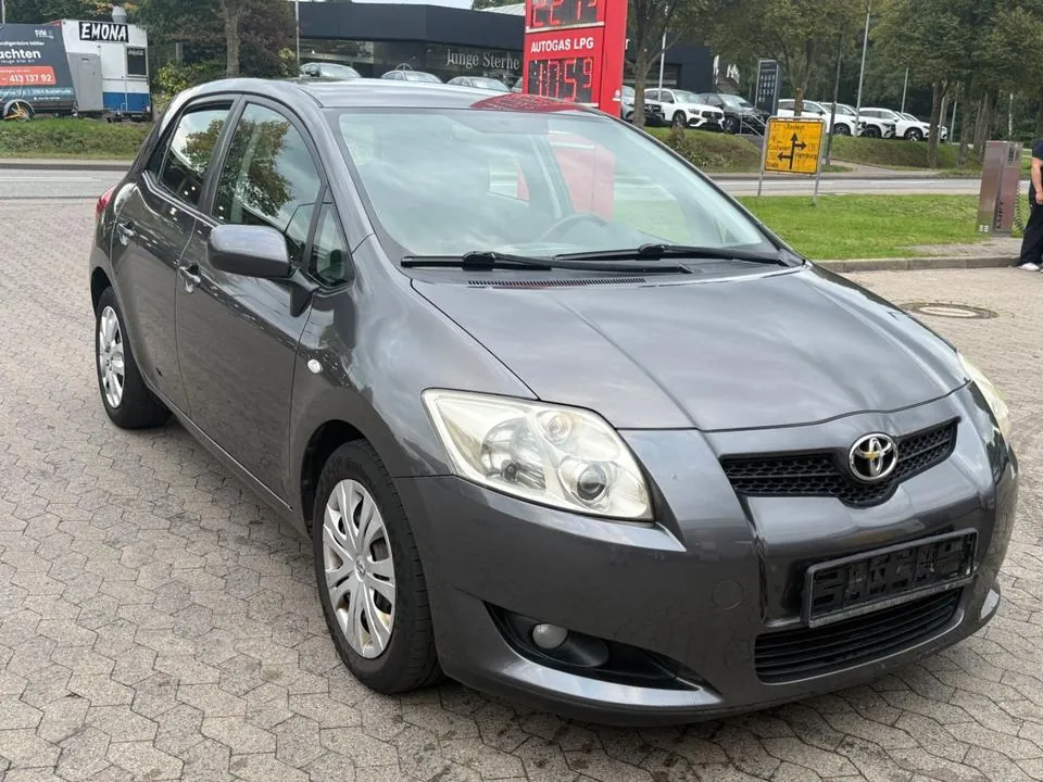 Toyota Auris