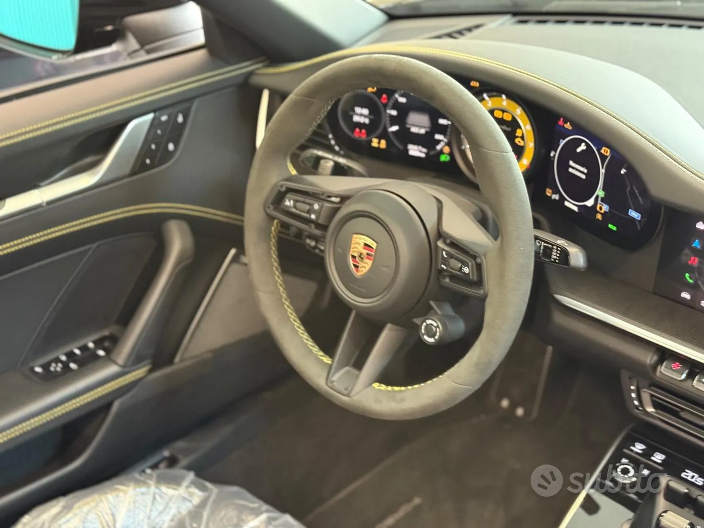 Porsche 911 2023 photo 4