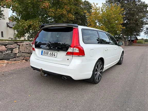 Volvo V70 2015 photo 4
