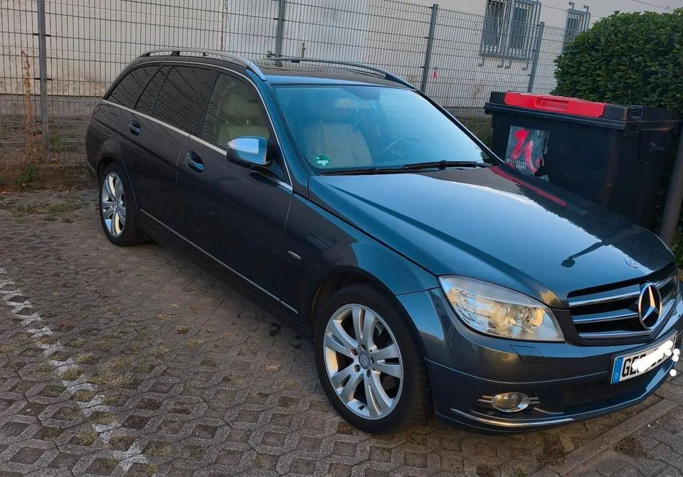 Mercedes-Benz C200