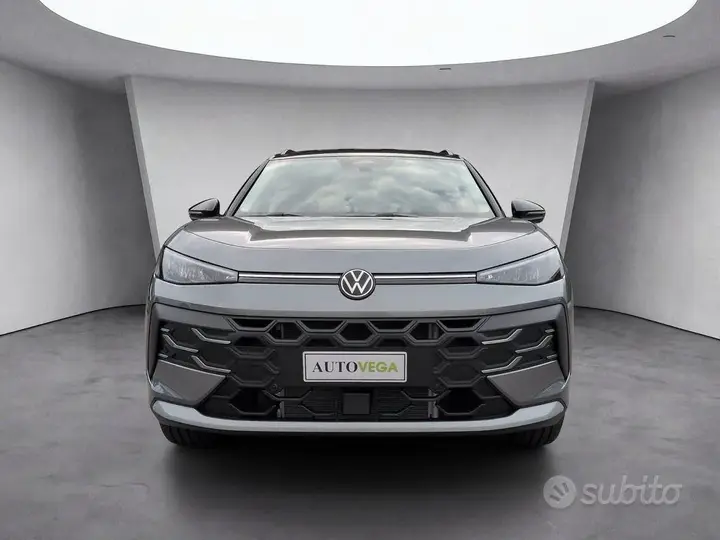 Volkswagen T-Roc 2021 photo 2