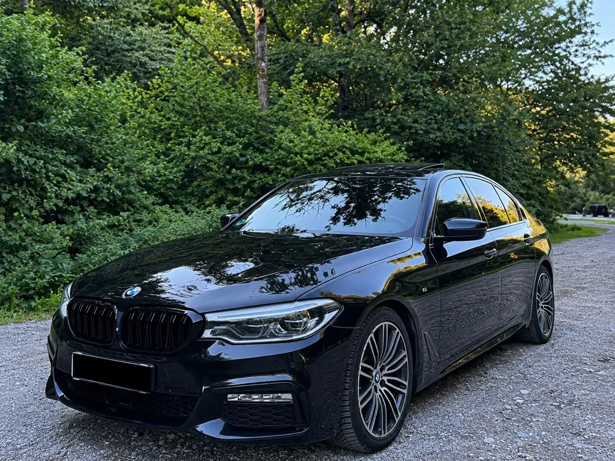 BMW 5 Series 2017 photo 3