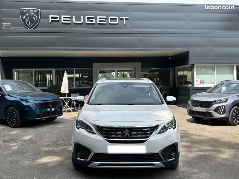 Peugeot 5008 2017 photo 4