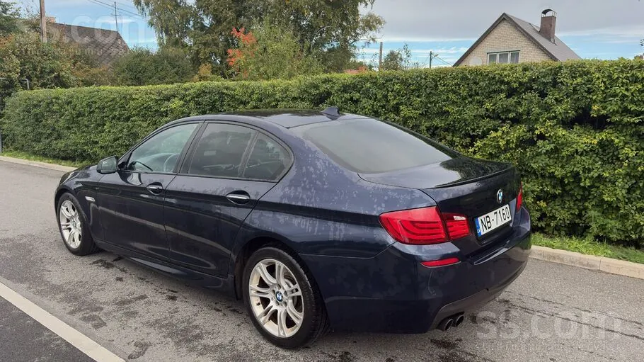 BMW 530 2011 photo 3