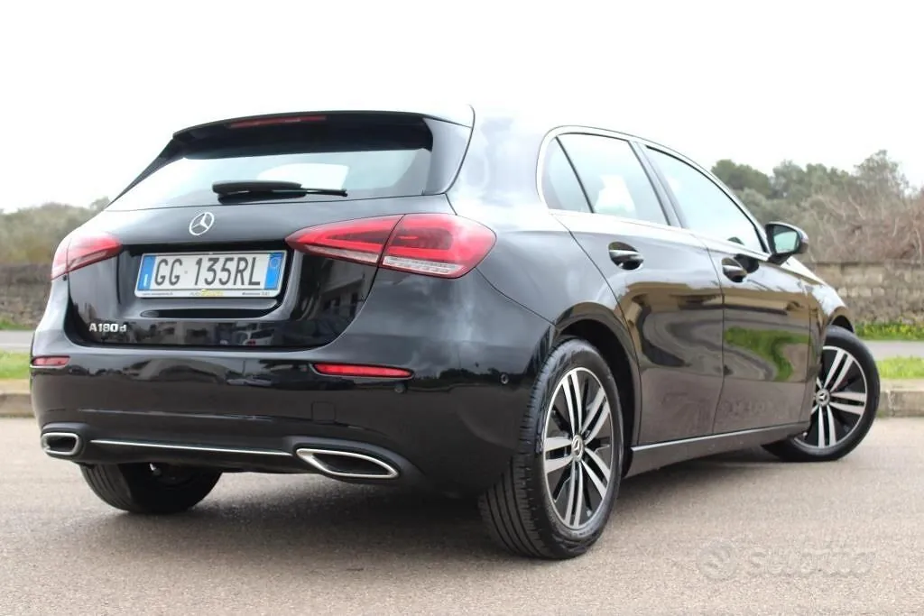 Mercedes-Benz A 180 2021 photo 4