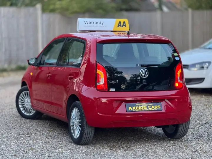 Volkswagen Up 2013 photo 3
