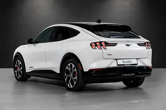 Ford Mustang Mach-E 2023 photo 4