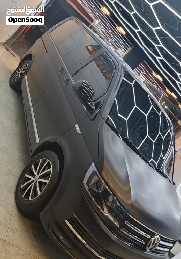 Volkswagen Multivan 2016 photo 2