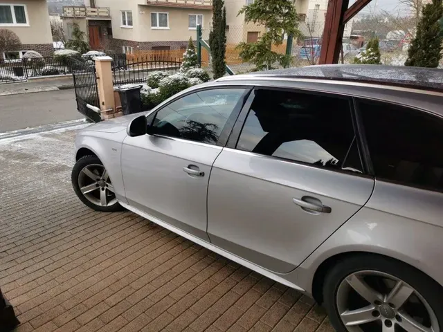 Audi A4 2008 photo 2