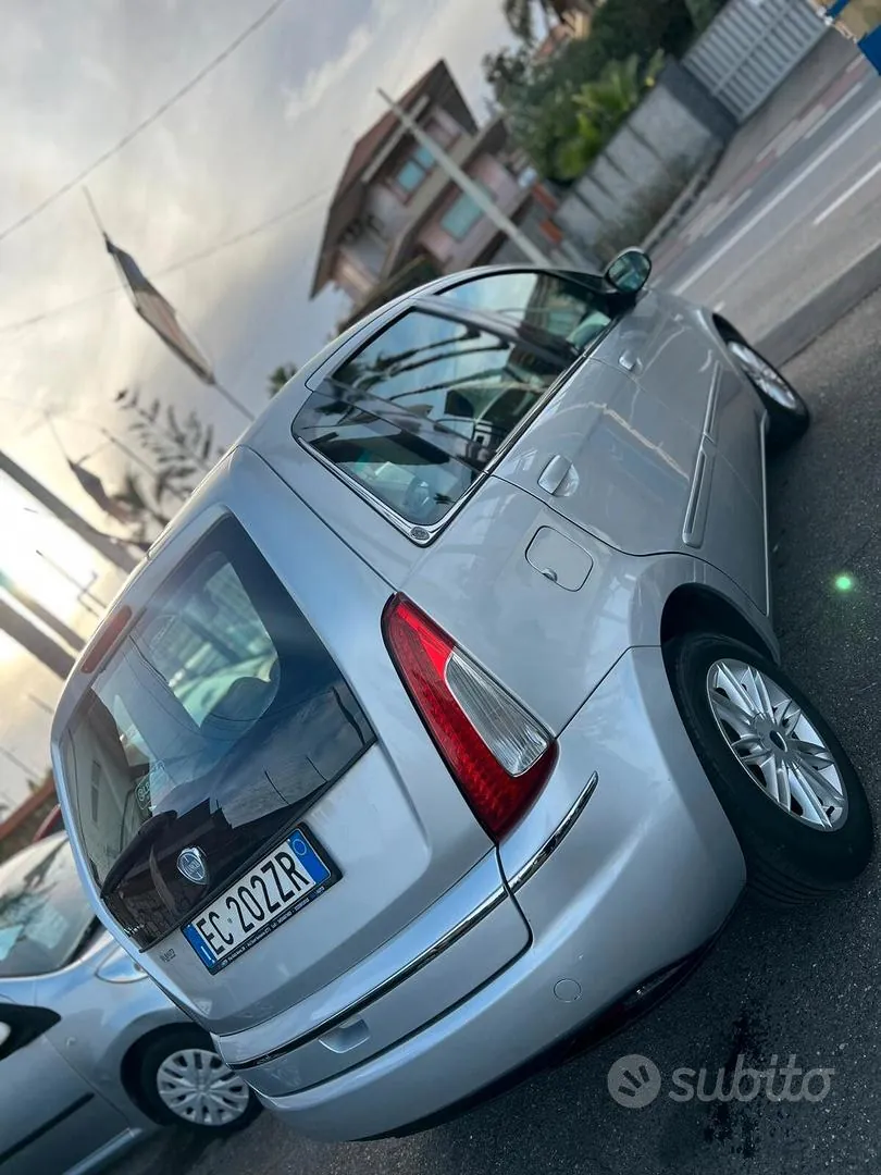 Lancia Musa 2010 photo 4