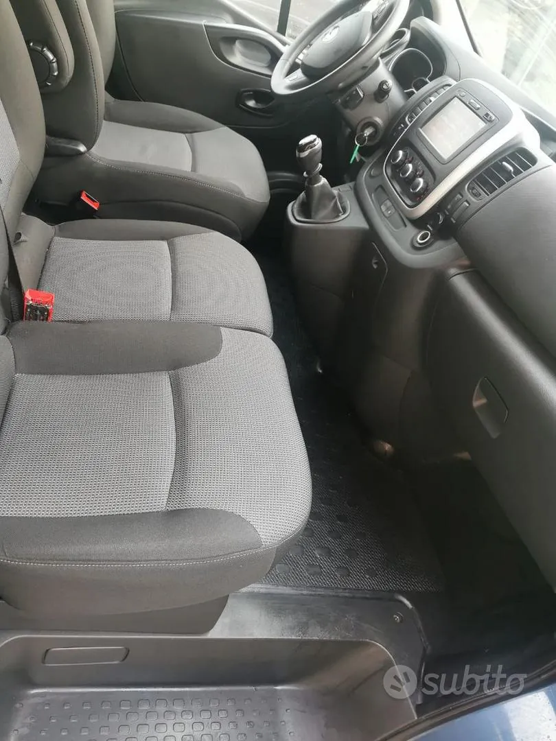 Renault Trafic 2020 photo 3