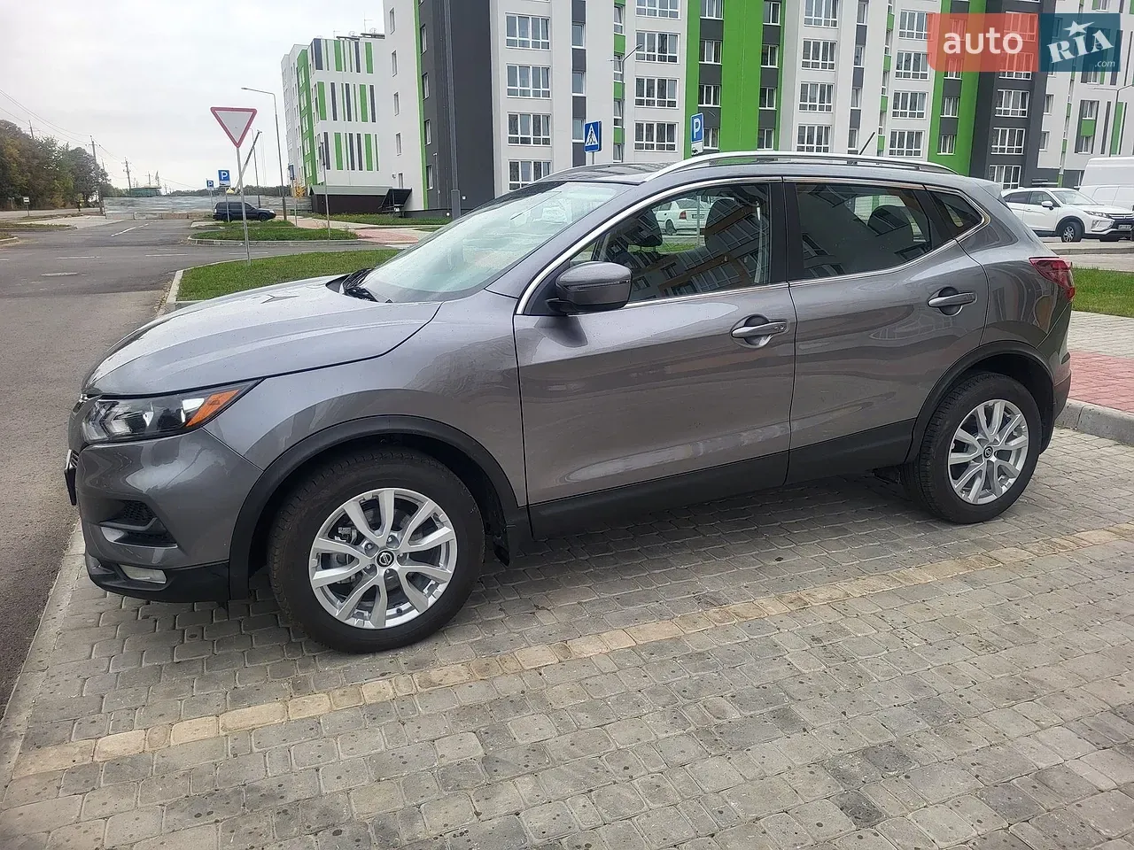Nissan Rogue Sport 2021 photo 4