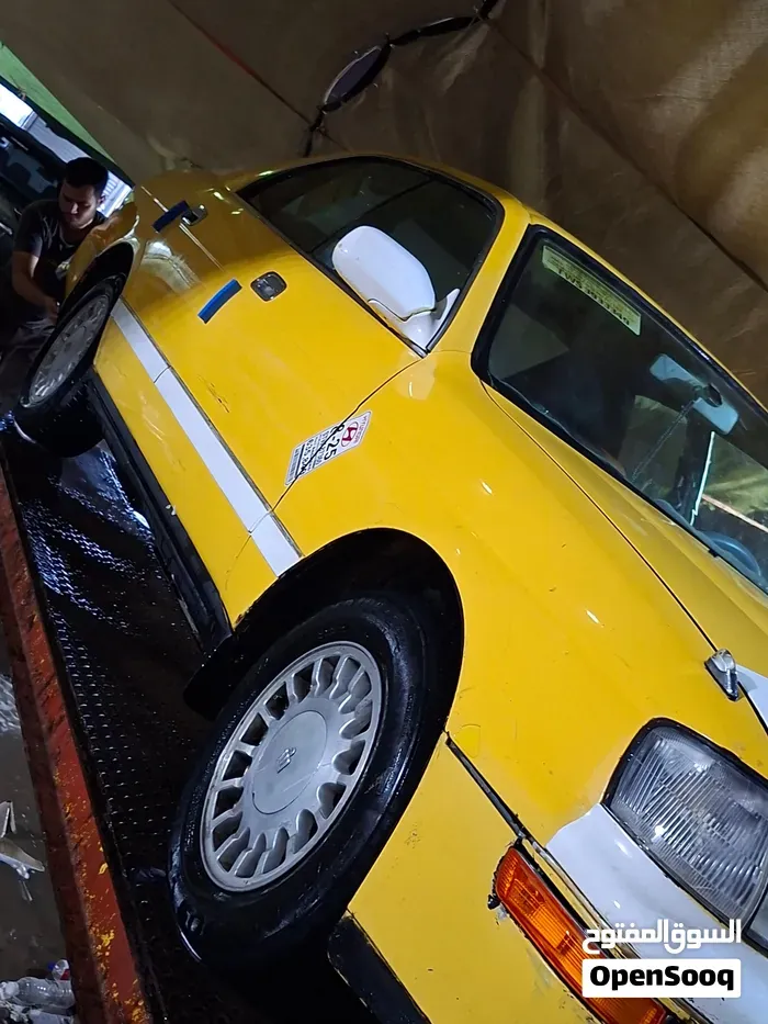 Toyota Crown 2000 photo 4