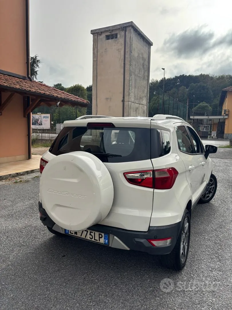 Ford Ecosport 2015 photo 3