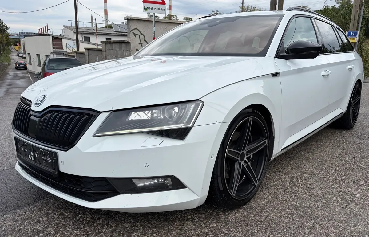 Skoda Superb 2017 photo 2