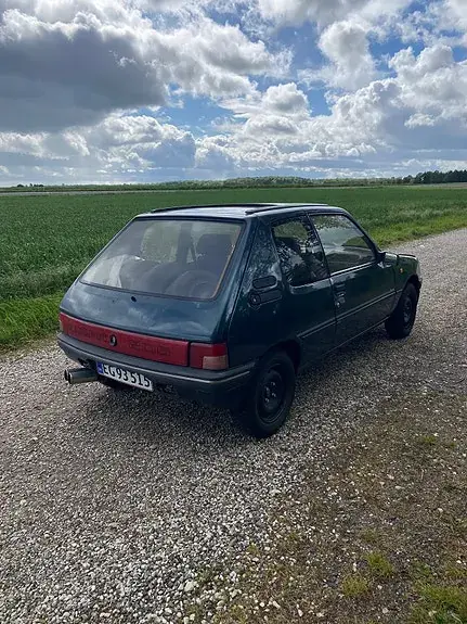 Peugeot 205 1994 photo 4