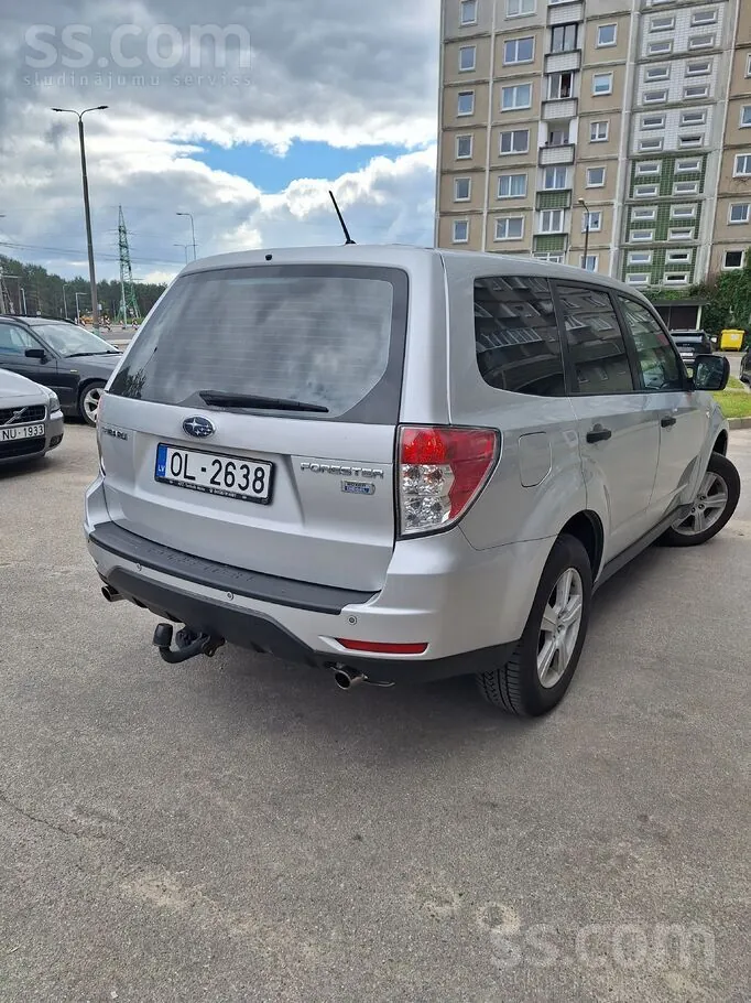 Subaru Forester 2010 photo 4