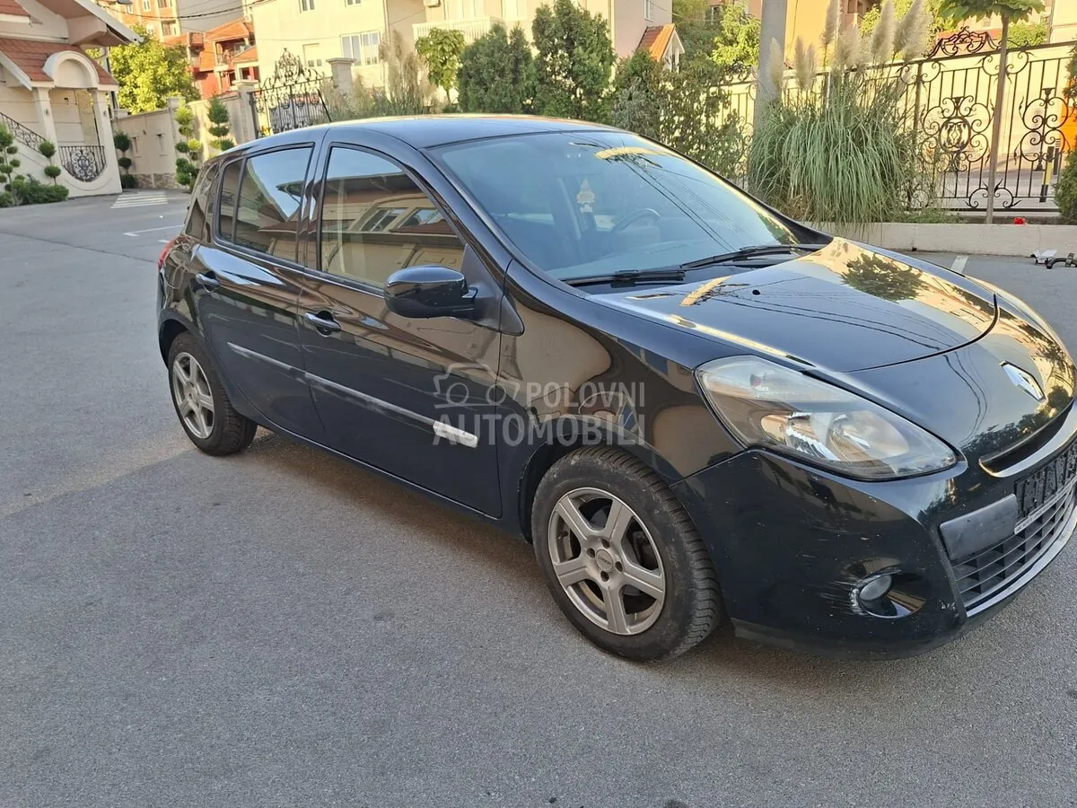 Renault Clio 2012 photo 4