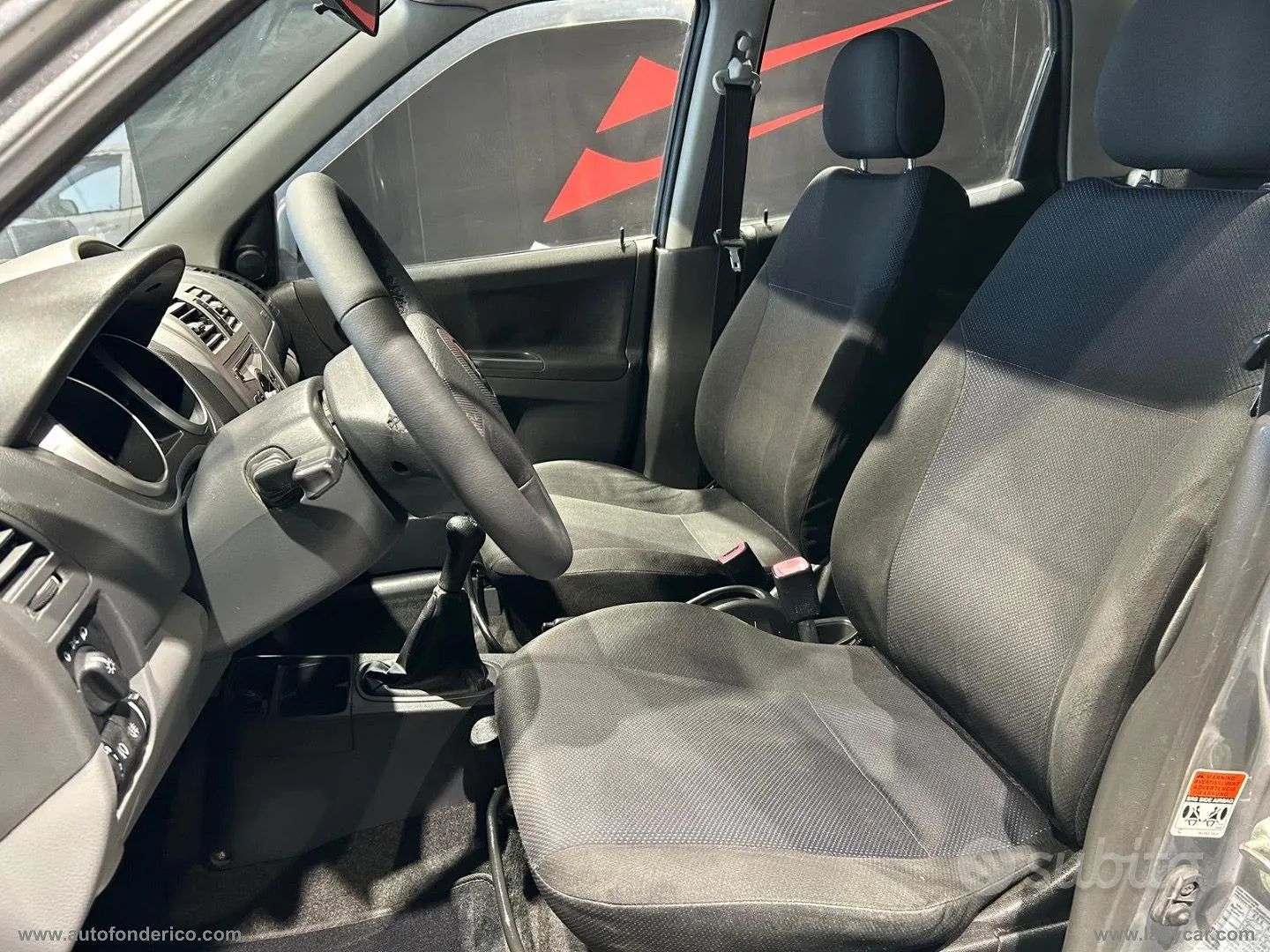 Suzuki Ignis 2007 photo 4