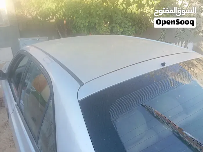 Hyundai Verna 2004 photo 3
