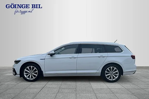Volkswagen Passat 2023 photo 5