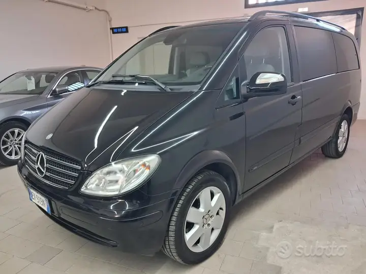 Mercedes-Benz Viano 2010 photo 5