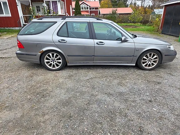 Saab 9-5 2003 photo 3