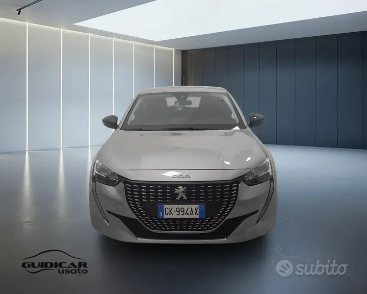Peugeot 208 2023 photo 2