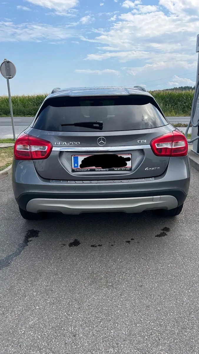 Mercedes-Benz Gla Class 2014 photo 2