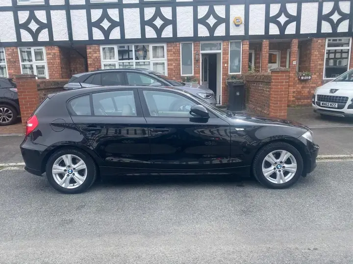 BMW 1 Series 2009 photo 4