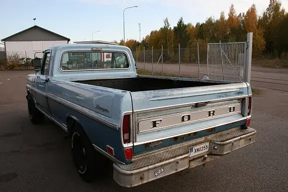 Ford F-100 1969 photo 2