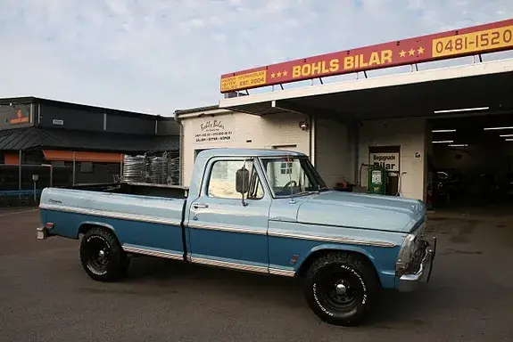 Ford F-100