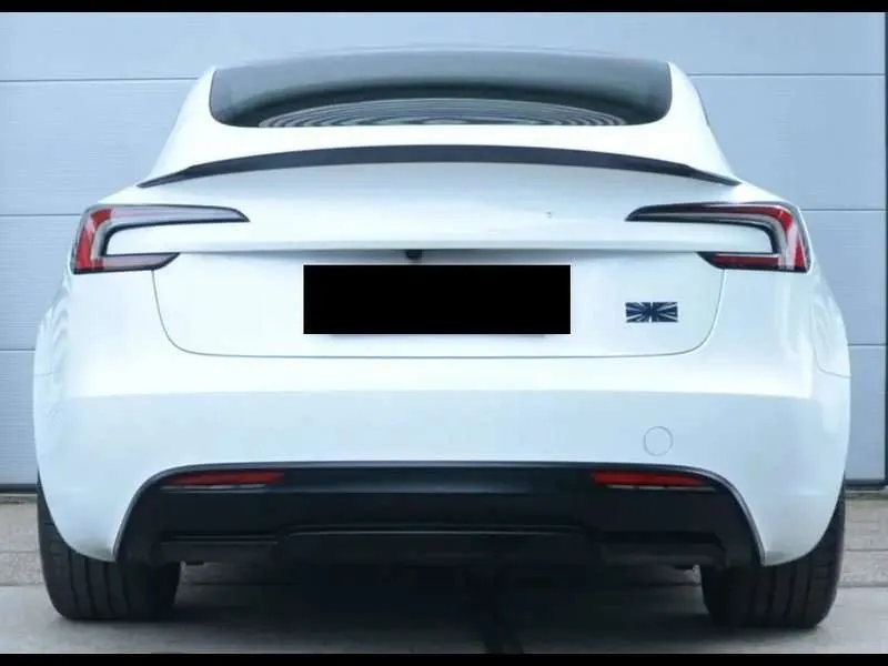 Tesla Model 3 2025 photo 5