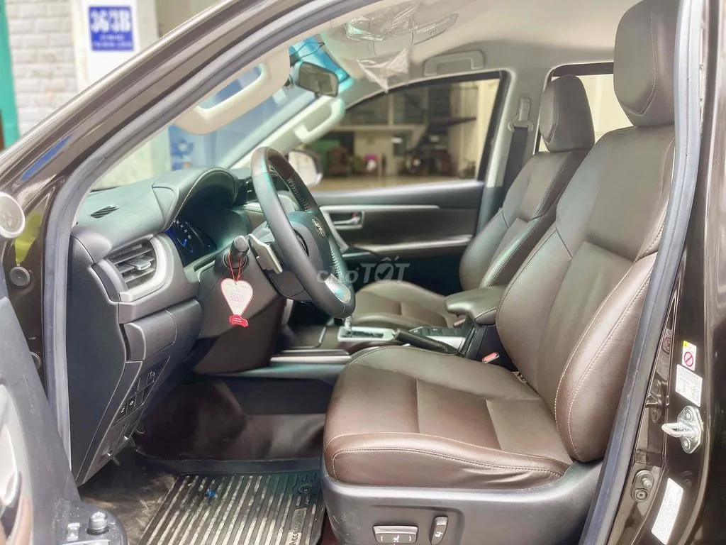 Toyota Fortuner 2018 photo 5