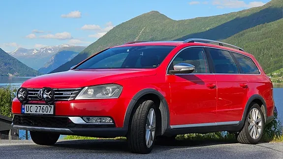 Volkswagen Passat Alltrack 2013 photo 2