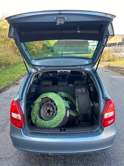 Skoda Fabia 2011 photo 3
