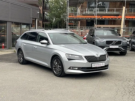 Skoda Superb 2019 photo 3
