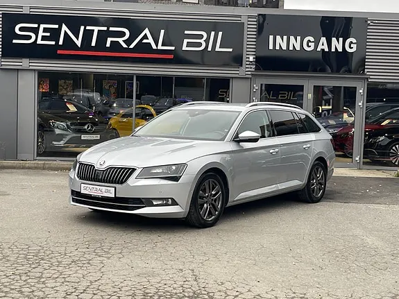 Skoda Superb 2019 photo 2