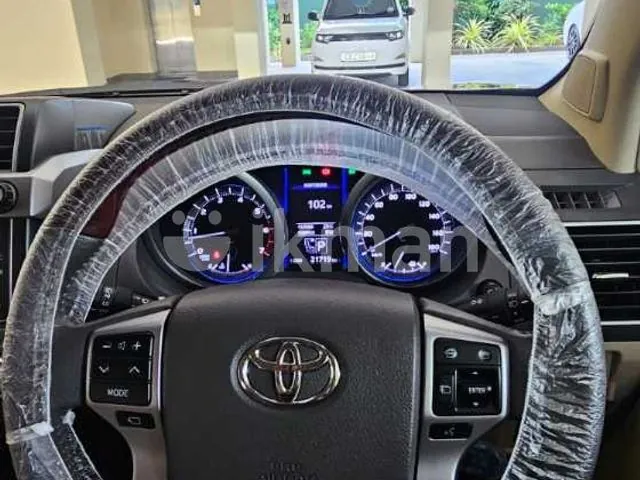 Toyota Land Cruiser Prado 2016 photo 5