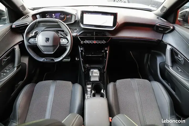 Peugeot 2008 2025 photo 2