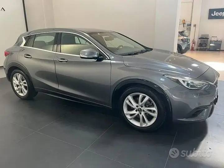 Infiniti Q30 2017 photo 4